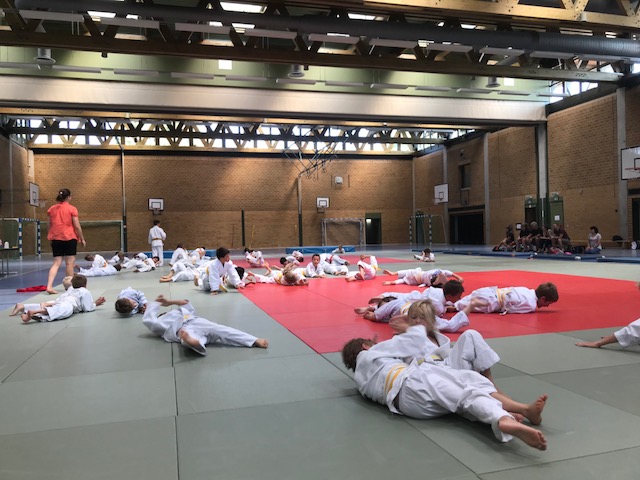 Judo Turnier Aufwärmen